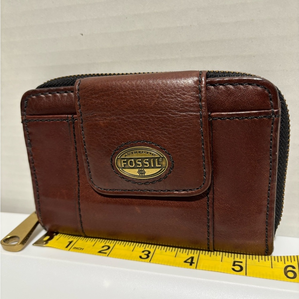 Vintage Fossil Brown Leather Wallet with Gold Detail